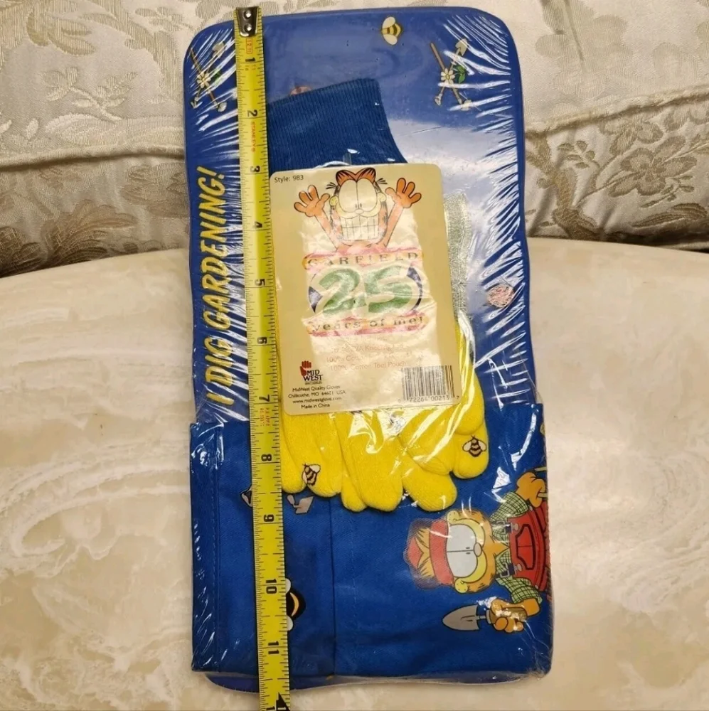 Vintage Garfield 25 Year Anniversary Gardening set Gloves Kneeling Pad Pouch